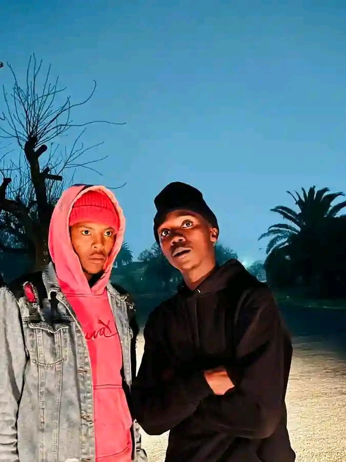 Strictly 045 - As'mbe Akhoo × Aw vele Lukzin