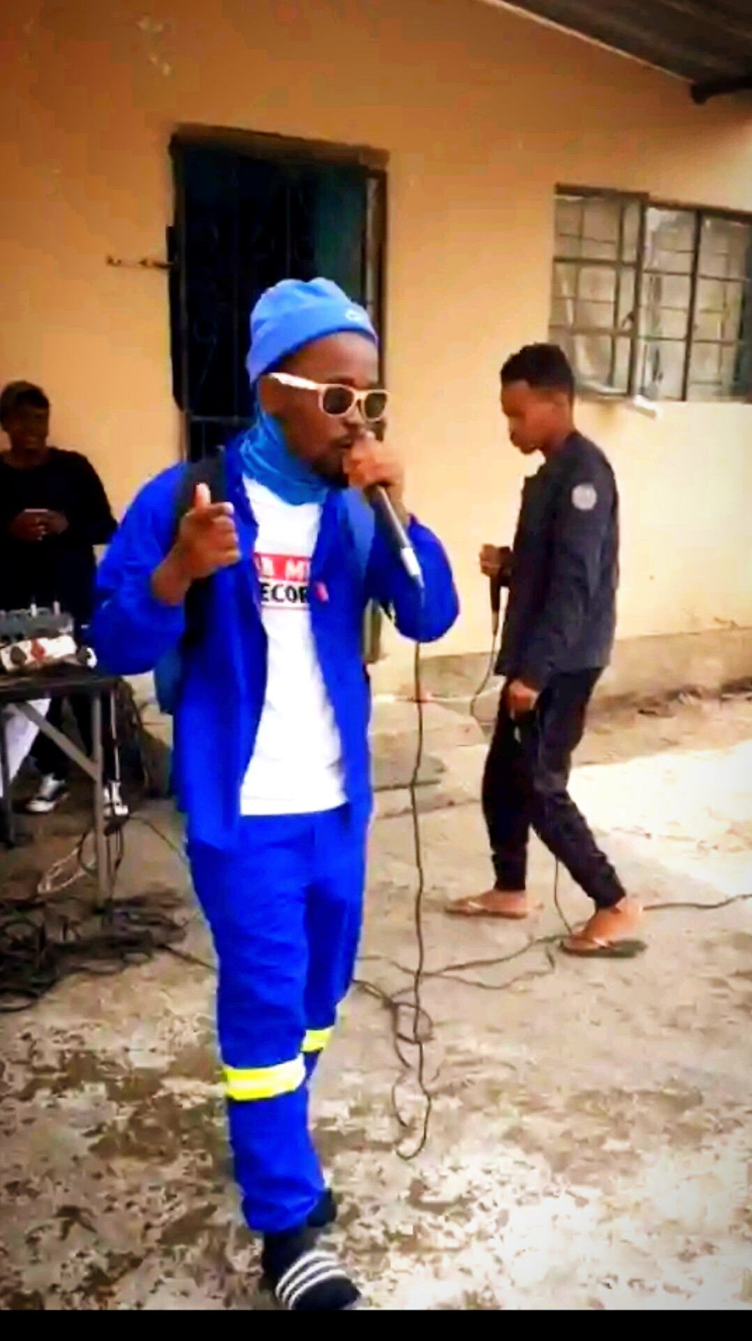 Hello BBe Ft Xjg imbongi,sandy & Malibongwe dha vocalist - Mashiy'amahle