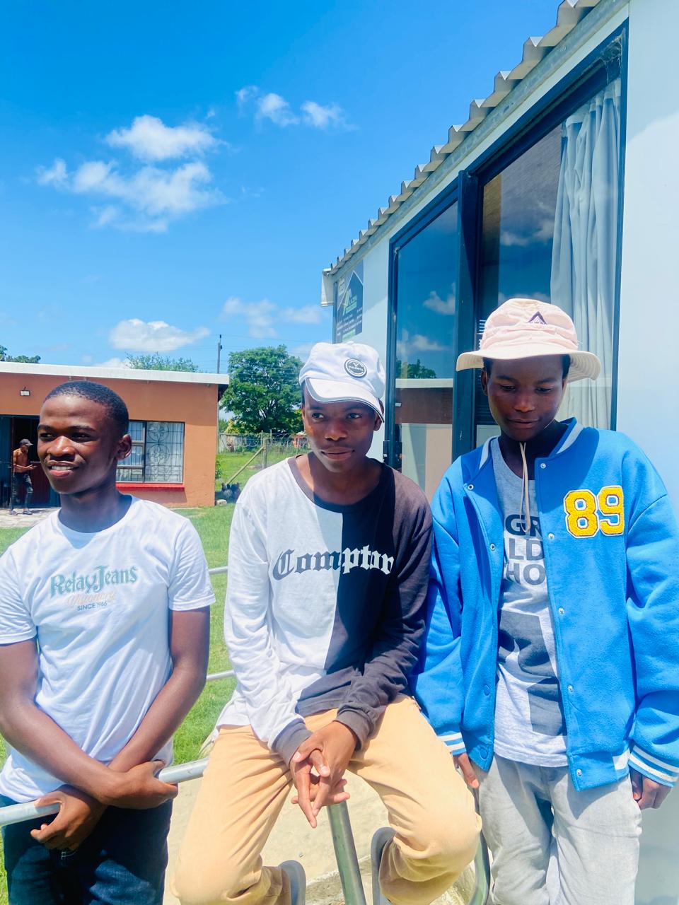 PRETTY DYAN - Liie Tah SA Feat. Man Reazy