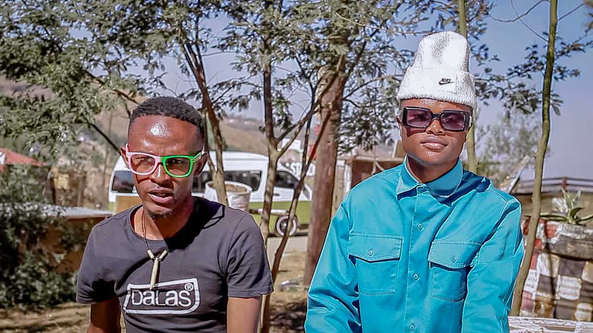 Bangani Labasha - Dalas_Mdalangwane_&_Dorado_ft_Gflow