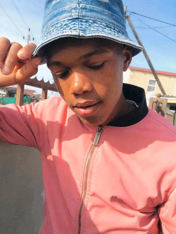 Mak'ngena thina - M a s e v e n